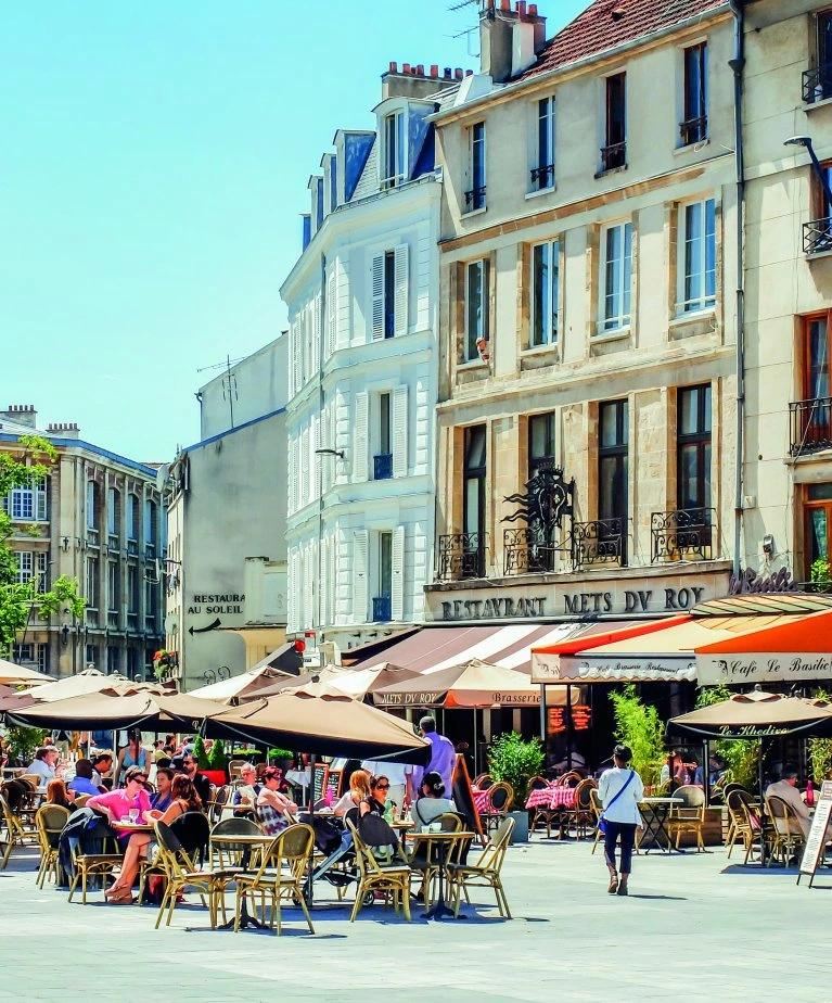 Saint-Denis, Historique et Culturelle